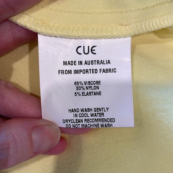 Cue Australia Peplum Top - Picture 5 of 8